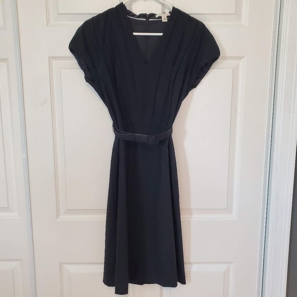 Banana Republic Black Work Dress with Matching Belt - Size 8 - Picture 2 of 7